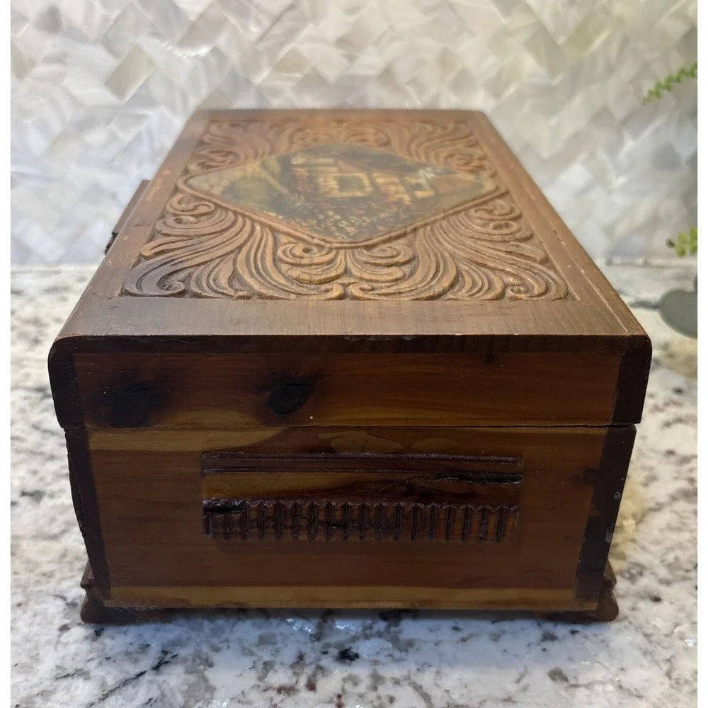 Vintage carved top mini Chest‎ Trinket Box Cottage Flowers Letters Trinkets